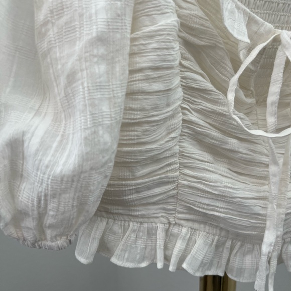 Lush White Puff Sleeve Crop Top - Picture 8 of 12